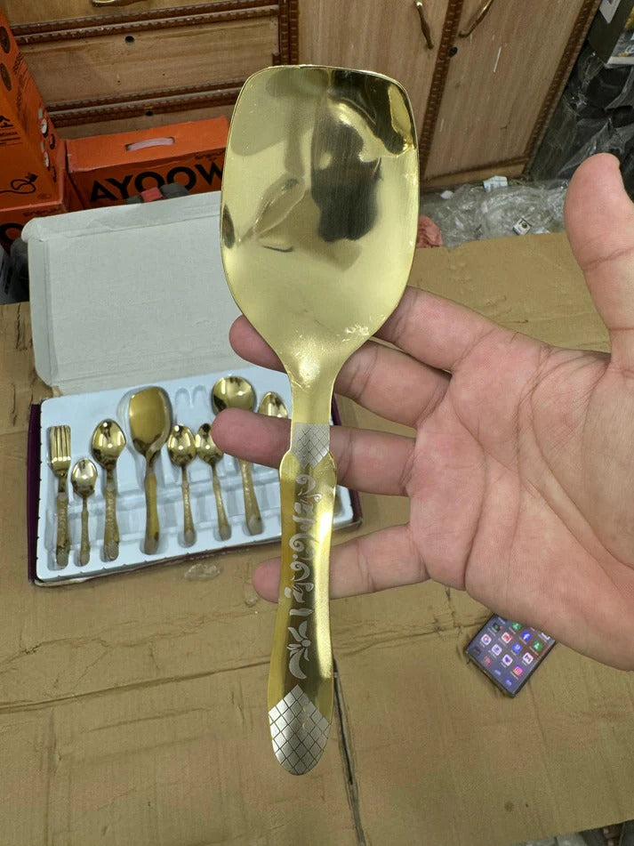 Lot imported 6 person 28 pieces golden cutlery set