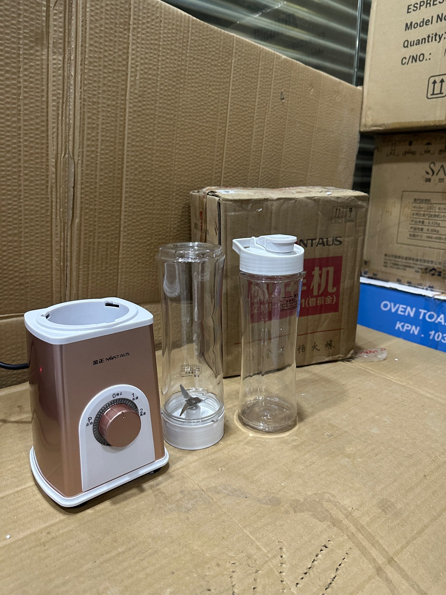 Lot imported mini blender and mixer