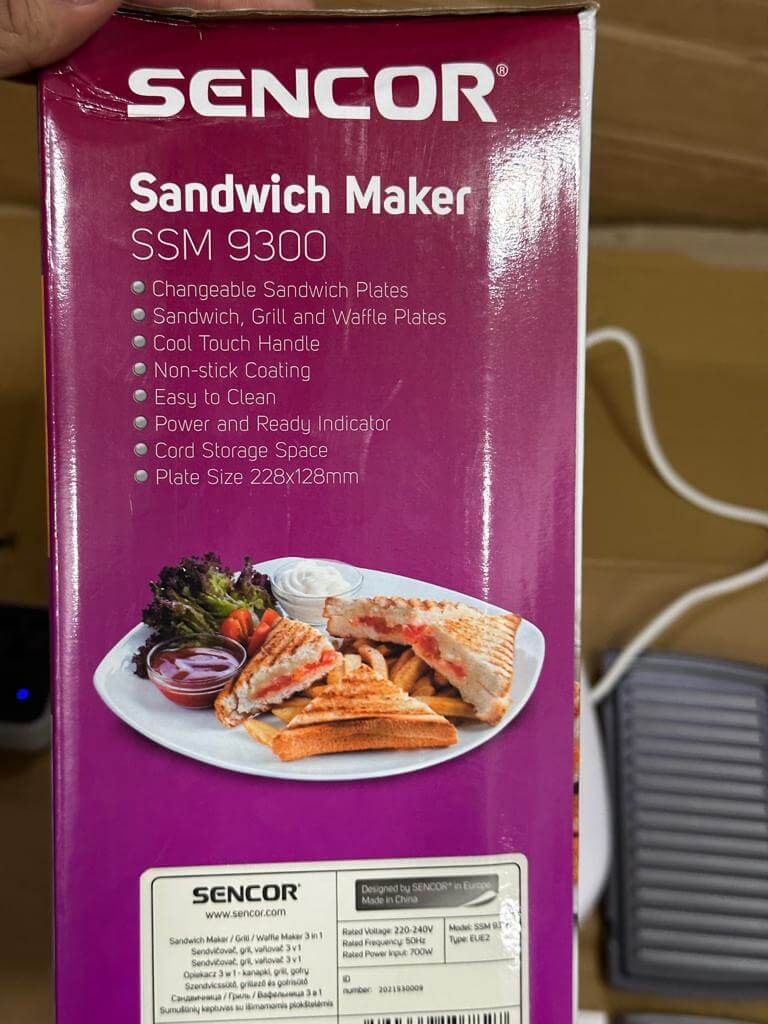 CZECH REPUBLIC LOT IMPORTED SENCOR 3 IN 1 SANDWHICH MAKER