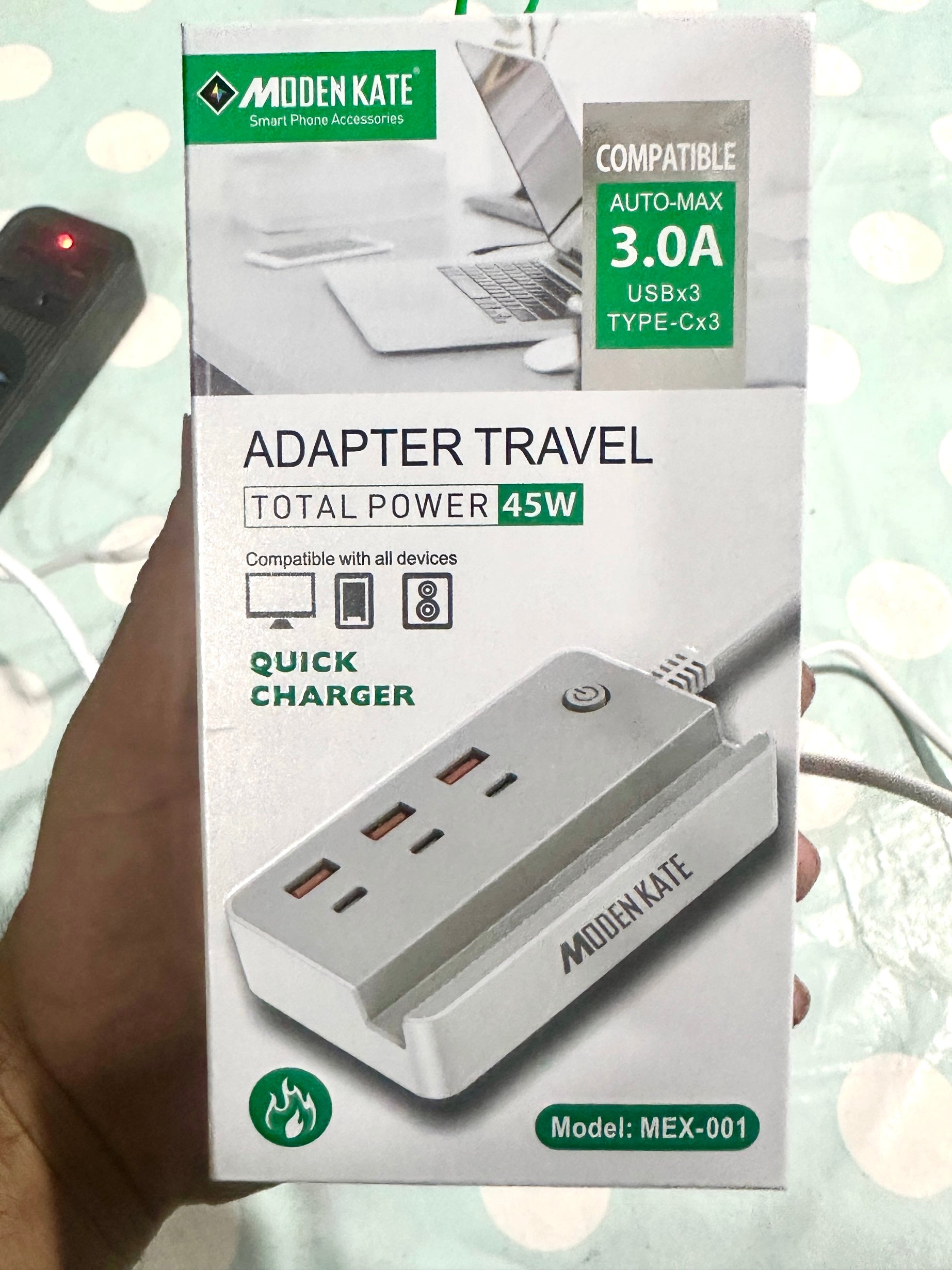 Lot imported fast charging adapters