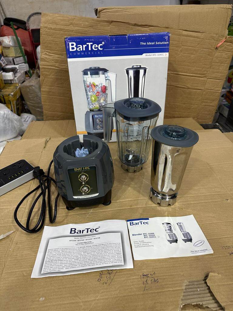 LOT IMPORTED 2 JUGS BARTEC USA POWERFUL BLENDER