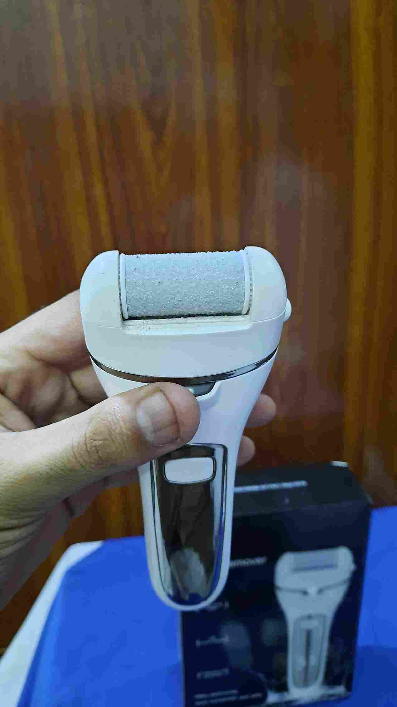 Digital Chargeable Callus Remover