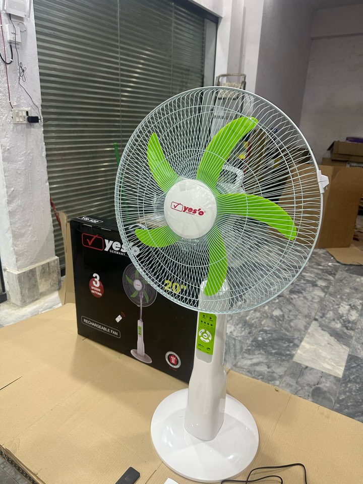 Yes'O Germany Rechargeable Fan