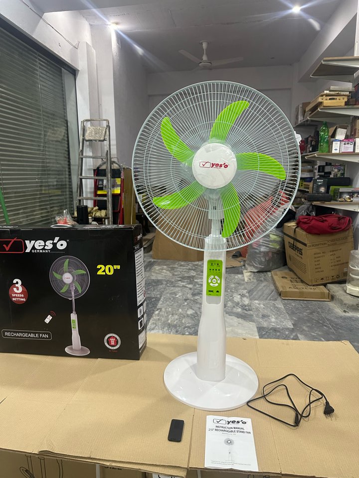 Yes'O Germany Rechargeable Fan