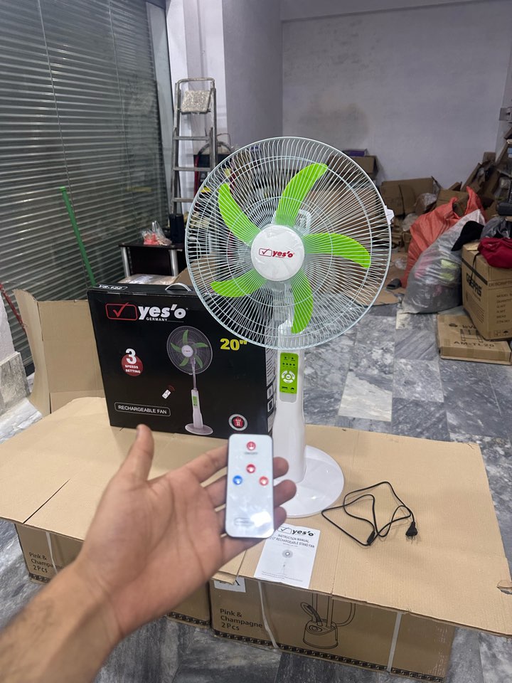 Yes'O Germany Rechargeable Fan