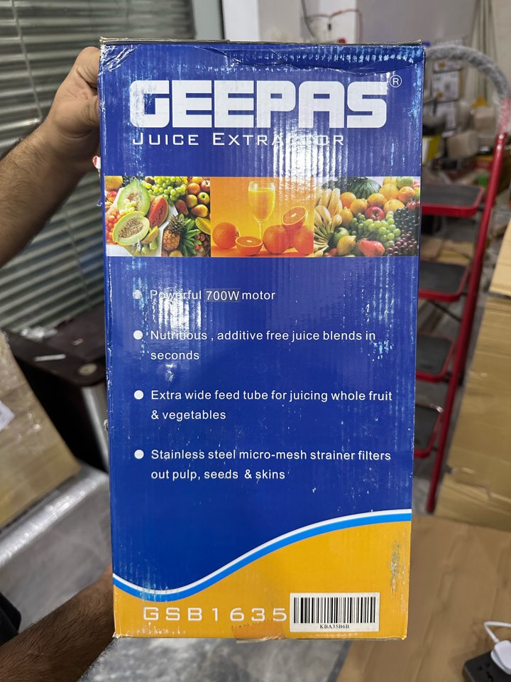 Geepas Powerful Juicer Extractor