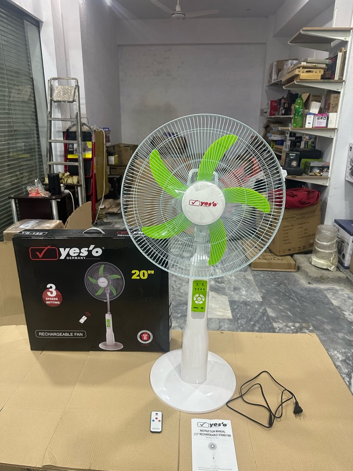 Yes'O Germany Rechargeable Fan