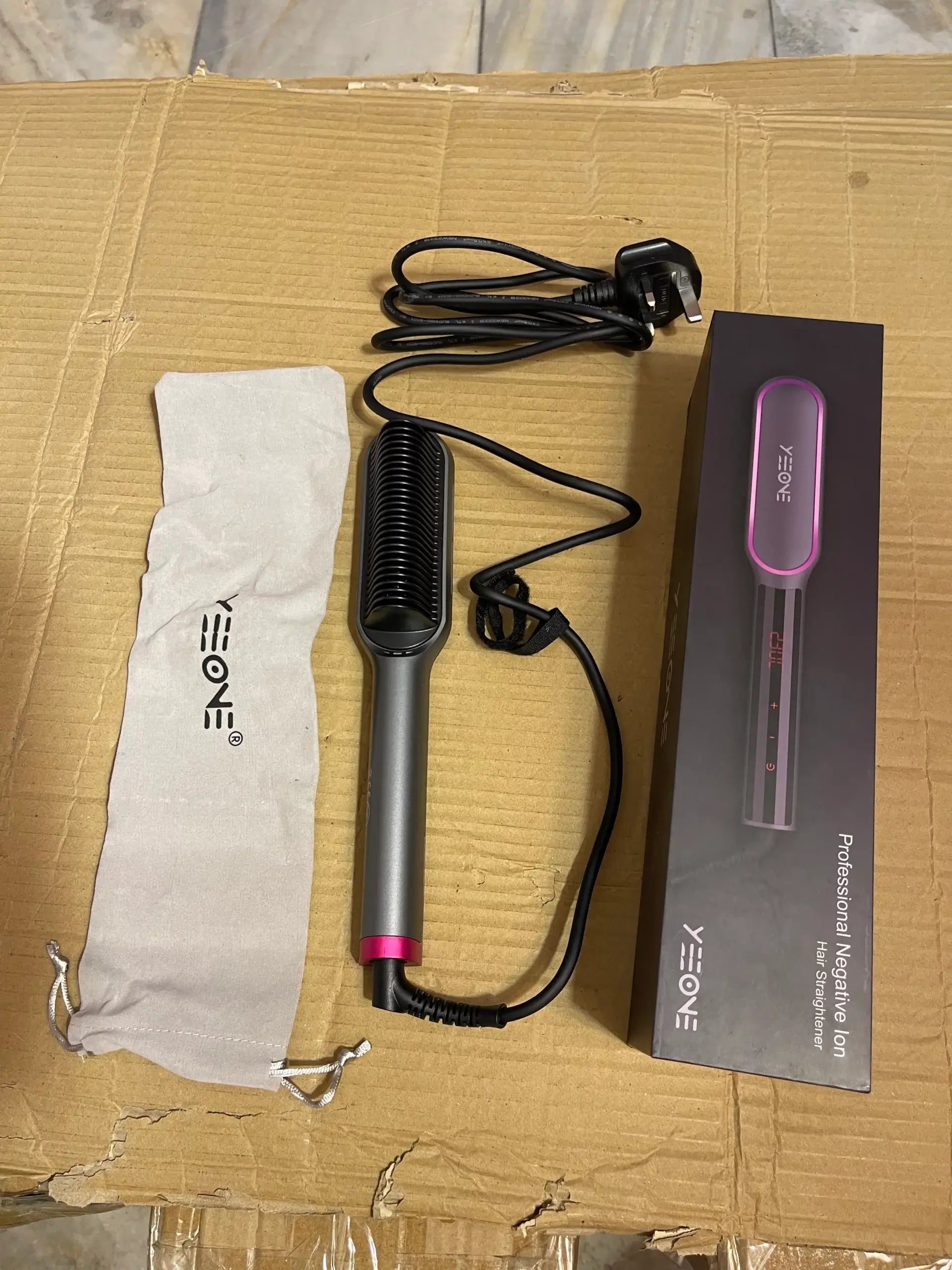 lot imported Infrared Digital Straightener Brush.